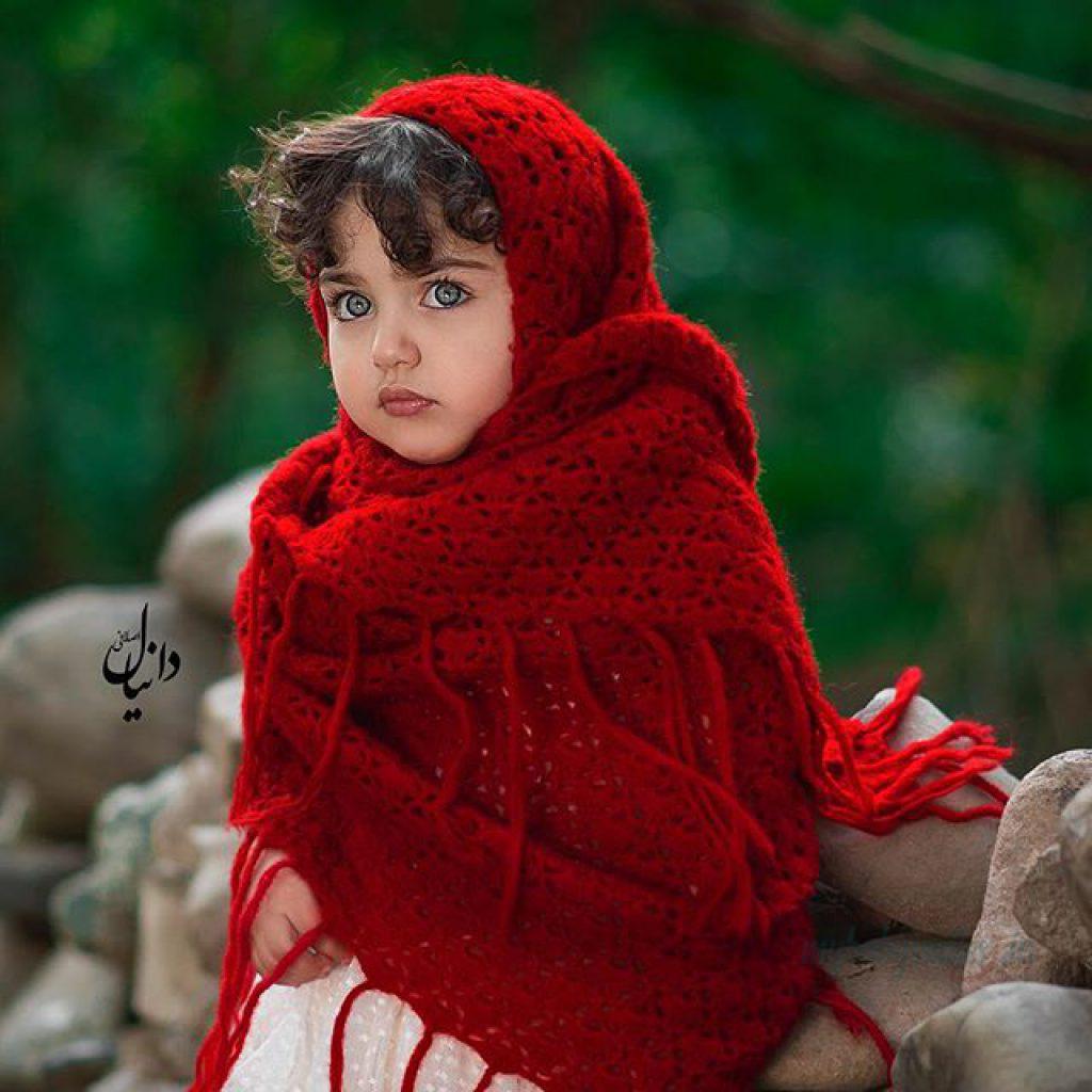 Anahita-2BHashemzadeh-2BIn-2BRed-2BScarf